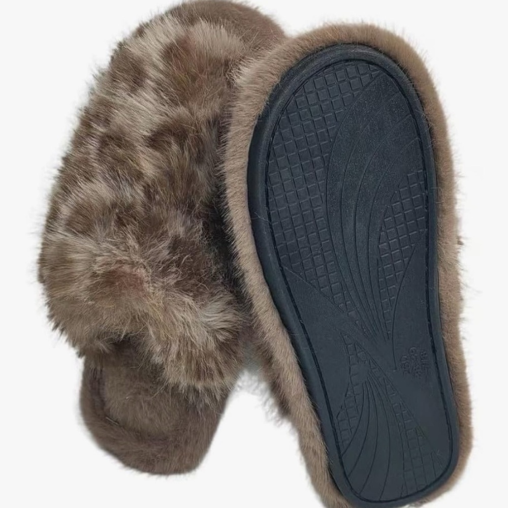 Fuzzy Leopard Print Slippers Soft Plush Indoor Outdoor Slides Womens 5/6 NWT - Picture 7 of 8